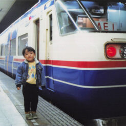 1989-11-28 上野駅のスカイライナーとCOTA<br>上野駅のスカイライナーとCOTA