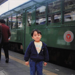 1989-11-28 世田谷線とCOTA<br>世田谷線の電車とCOTA