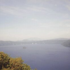 1994-08-07 摩周湖 全景<br>北見・リゾート列車原生花園駅 釧路湿原