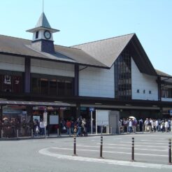 2006-05-04 13-11-41鎌倉駅の駅舎<br>JRの駅舎