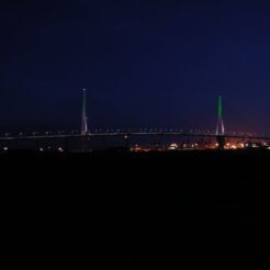 2007-09-16 18-21-52海芝浦駅からの鶴見つばさ橋の夜景<br>鶴見線沿線を辿ったあとに元町で夜景をとる