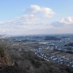 2008-02-10 15-43-20岩舟山の山頂からの街並み<br>岩舟山に登った