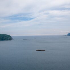 2012-08-13-11-09-49津波で破壊された釜石湾の湾口防波堤<br>仙台から松島を経て南三陸に泊まり、志津川や釜石・宮古・小本までの震災の傷跡をみる旅