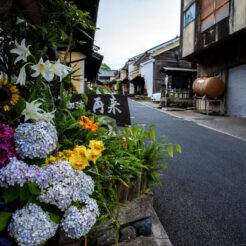 2015-07-05-14-21 内子町のカフェの入り口<br>サンライズ瀬戸と特急で新居浜・松山・内子と八幡浜から伊予灘ものがたり、倉敷をめぐる旅