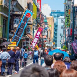 2016-05-01 11-51 新宿末廣亭 落語を待つ人たち<br>寄席で落語を聞いた