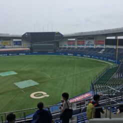 2016-09-11 11;35 海浜幕張 千葉マリンスタジアム<br>イベントの物販