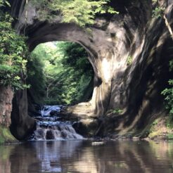 2019-05-26 16;29 君津市 濃溝の滝 光<br>有楽町からのレンタカーで富津・大多喜町、君津・濃溝の滝、白浜を巡ったドライブ