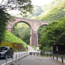 2020-08-23 16;28 群馬県安中市松井田町坂本 めがね橋近くの国道<br>南魚沼や清津峡など越後妻有アートトリエンナーレ、上越妙高に泊まりロックハート城や伊香保温泉を巡る旅