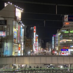 2021-03-27 18;34 秋葉原 ホームからの眺め<br>秋葉原へ出かける