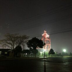 2021-12-24 20;04 田川市 田川市石炭・歴史博物館 夜のライトアップされた旧三井田川鉱業所伊田竪坑櫓<br>クリスマスで盛り上がる福岡県博多・天神・中洲、平成筑豊鉄道や後藤寺線で田川後藤寺・田川伊田、日田彦山線で小倉を巡る旅