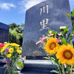 2022-08-11 10;59 小平聖地公園セントソフィア お墓とお花<br>お墓参り