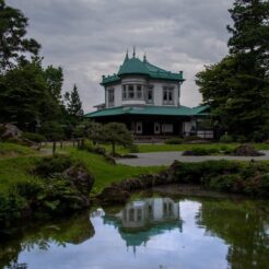 2011-07-16-15-26-18弘前の盛美園<br>東日本大震災の復興支援切符「東日本パス」で青森から秋田を巡る