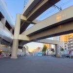 2022-11-06 16;15 京急蒲田 空港線の高架と道路拡幅用用地