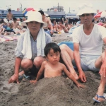 1991-08-05 静岡の海でおじいちゃん、おばあちゃんと海水浴