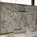 2019-04-29 13;16 川原湯温泉駅 駅舎内の手書き案内図