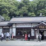 2022-06-25 14;04 山寺駅 駅舎