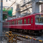 2008-10-18-16-26-56高架化工事の進む梅屋敷駅