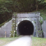 2020-08-23 16;36 群馬県安中市松井田町坂本 めがね橋近くのトンネル