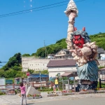 2012-08-18-10-27-15 秋田県男鹿半島入口のなまはげ像