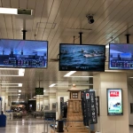 2019-07-07 18;53 福山駅 ホームの掲示板を撮影してコンコースで映し出す手法