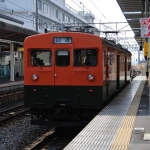 2008-02-23 13-44-09国府津駅で遭遇した牽引車のクモヤ143