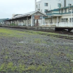 2006-08-16 08-40-04稚内駅島式ホーム全景