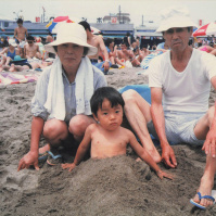 1991-08-05 静岡の海でおじいちゃん、おばあちゃんと海水浴