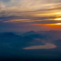 2013-08-17 05-16-51富士山八合目からの日の出