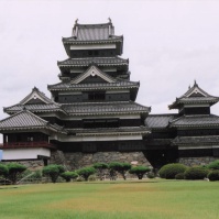 2004-08-05 松本市 松本城を近くで見る